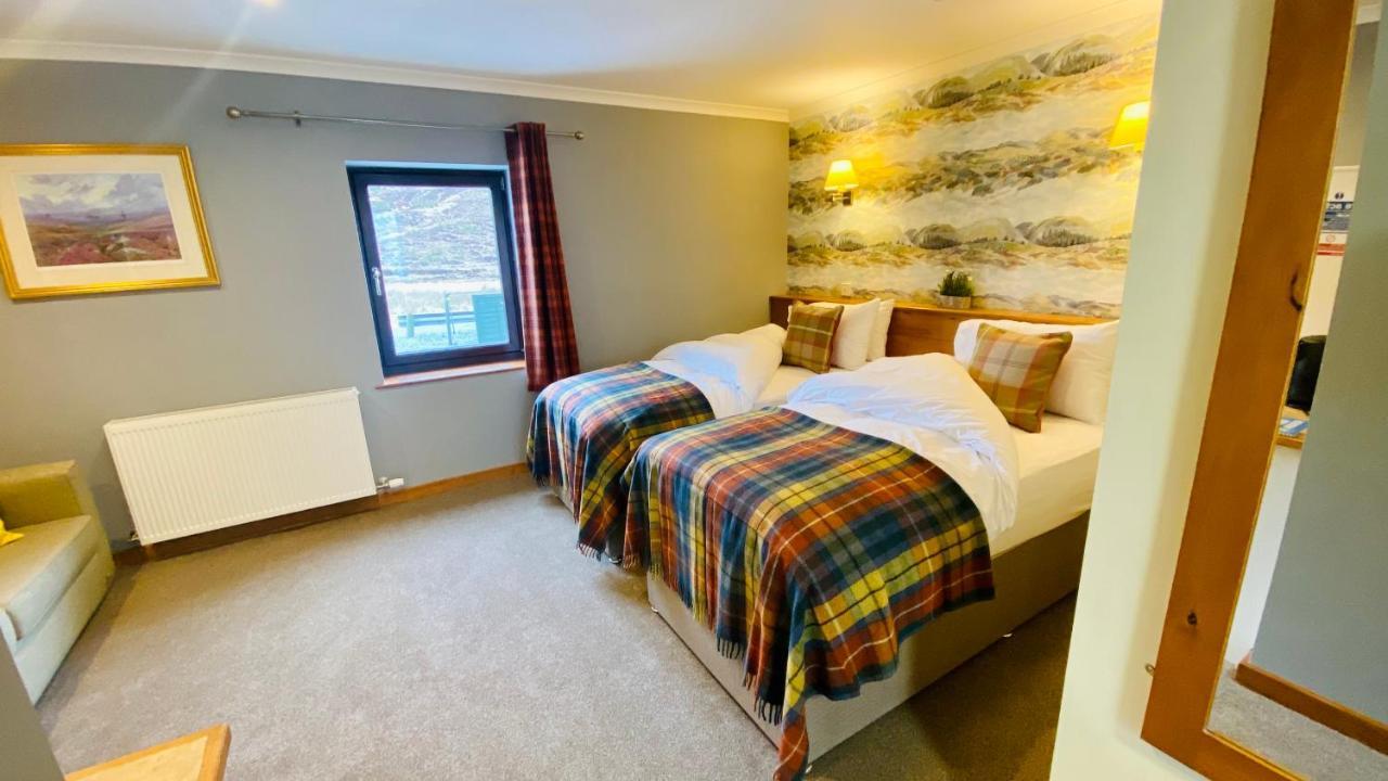 Aultguish Inn Garve Eksteriør bilde
