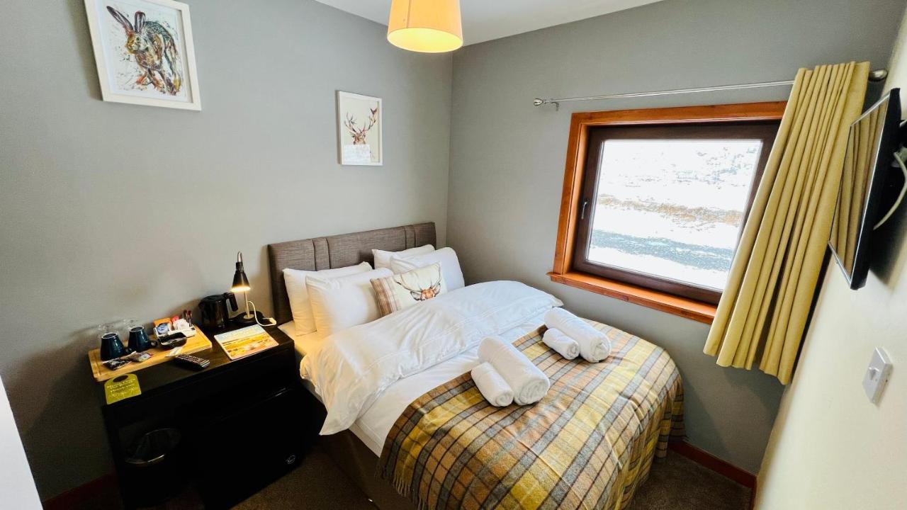 Aultguish Inn Garve Eksteriør bilde