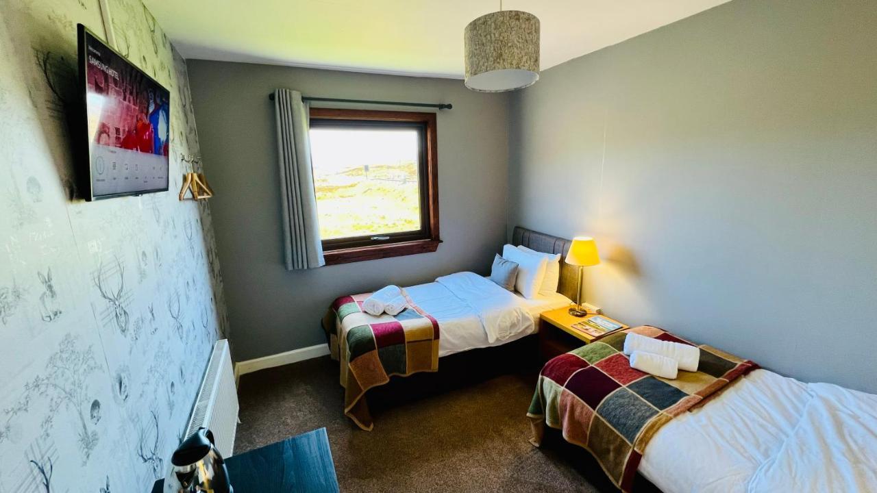 Aultguish Inn Garve Eksteriør bilde